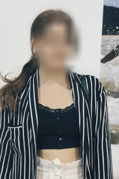 Emilia, 28