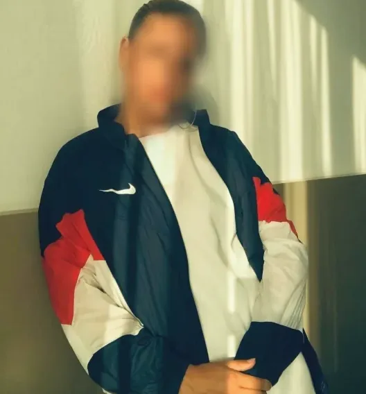 Maja, 24