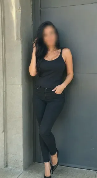 Marlene, 33