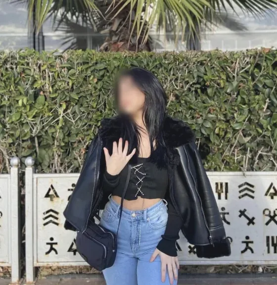 Nisa, 19