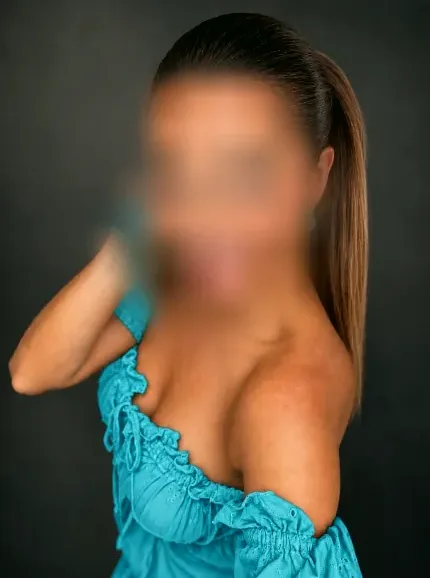Rebecca, 40
