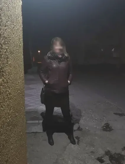 Sabrina, 40