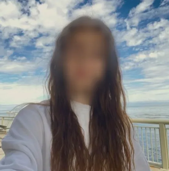 Selina, 27